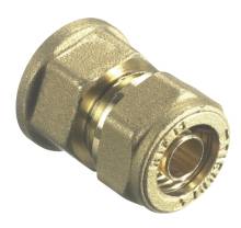 Kompressionsmuffe til PEX 15 mm x 1/2"